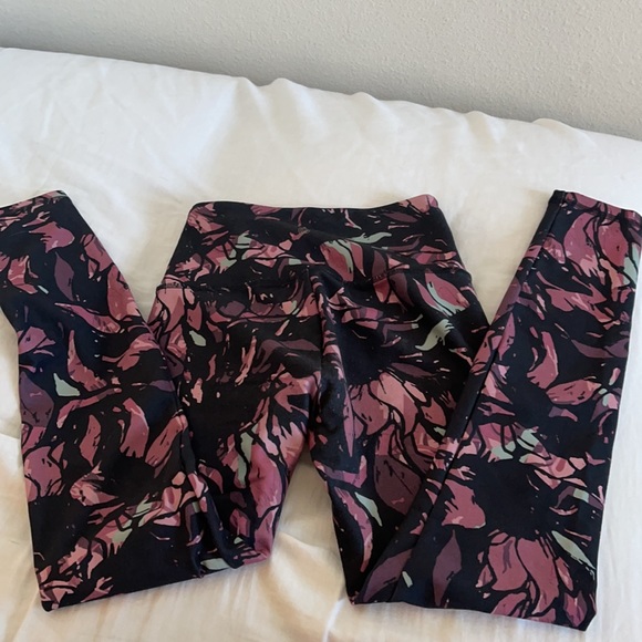 Pink leggings - Picture 2 of 2